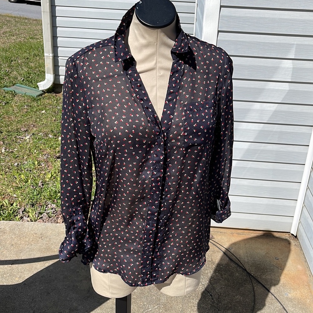 The Limited Sheer navy button up / dual sleeve with red flowers